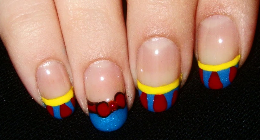 Snow White-inspired nails