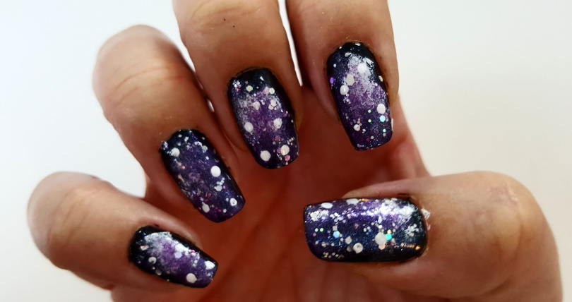 galaxy nail art